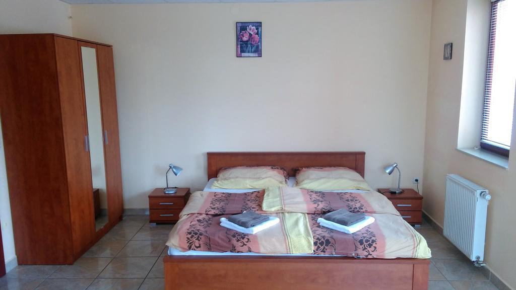 Livia Apartman Bük Εξωτερικό φωτογραφία